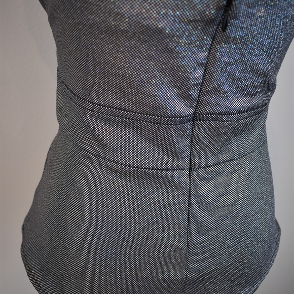 NWT Express Metallic Halter Top - Picture 4 of 7